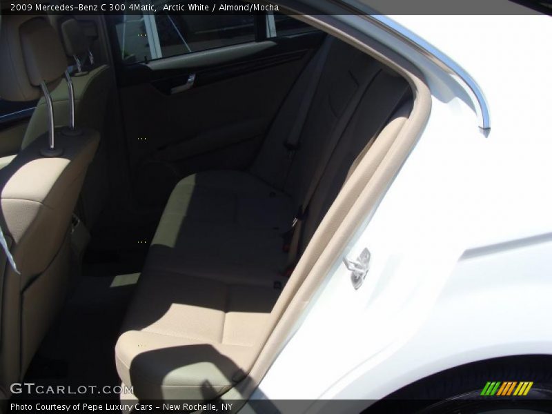 Arctic White / Almond/Mocha 2009 Mercedes-Benz C 300 4Matic