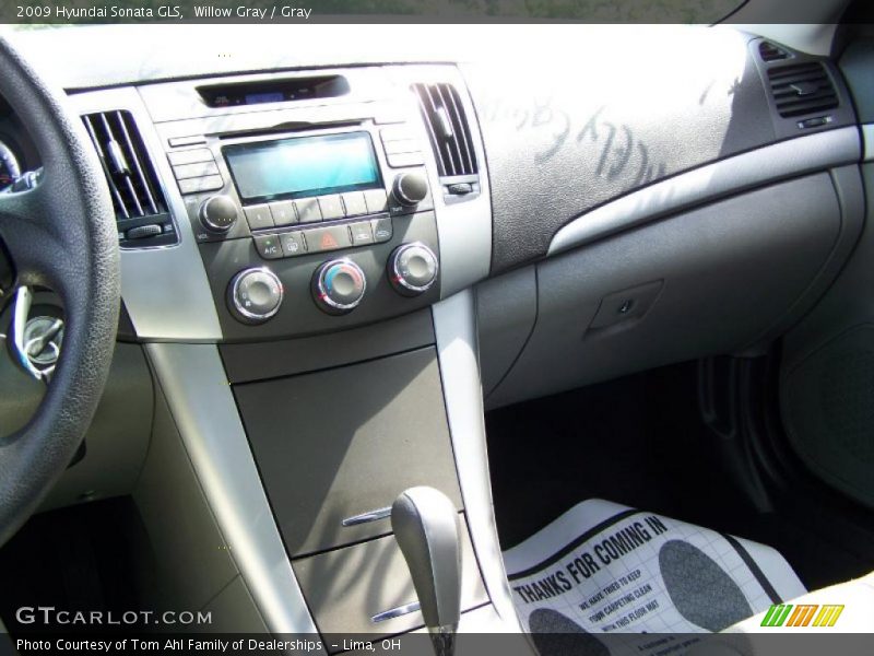 Willow Gray / Gray 2009 Hyundai Sonata GLS