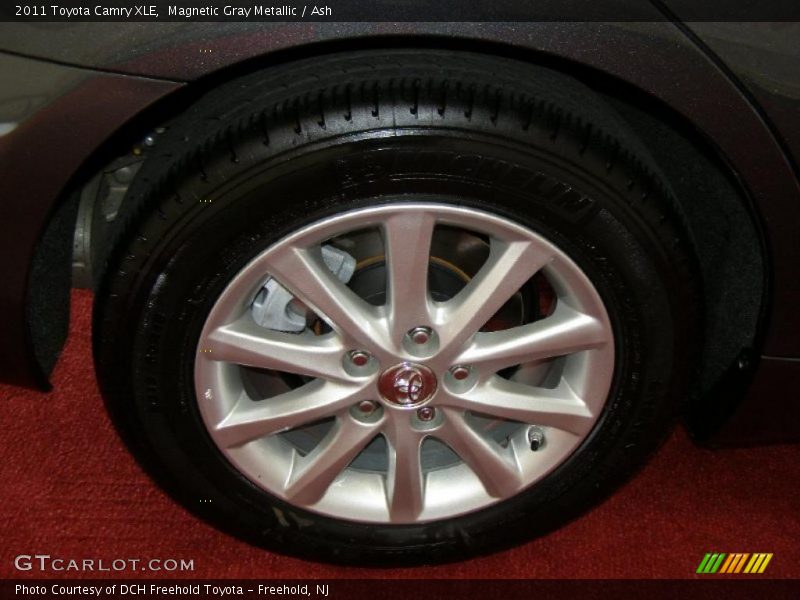 Magnetic Gray Metallic / Ash 2011 Toyota Camry XLE