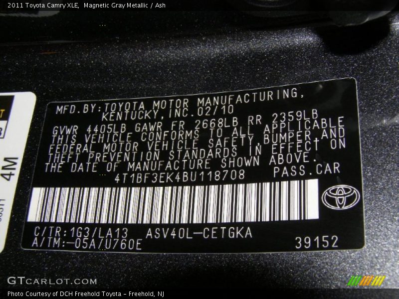 Magnetic Gray Metallic / Ash 2011 Toyota Camry XLE