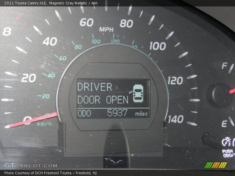 Magnetic Gray Metallic / Ash 2011 Toyota Camry XLE