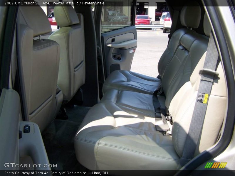Pewter Metallic / Pewter/Shale 2002 GMC Yukon SLT 4x4