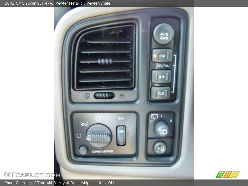 Pewter Metallic / Pewter/Shale 2002 GMC Yukon SLT 4x4