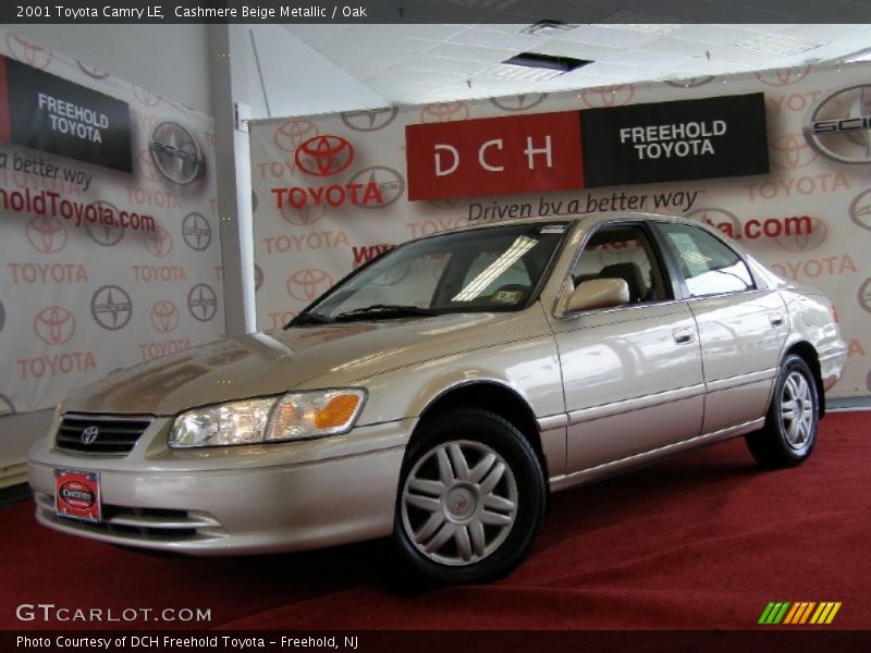 Cashmere Beige Metallic / Oak 2001 Toyota Camry LE