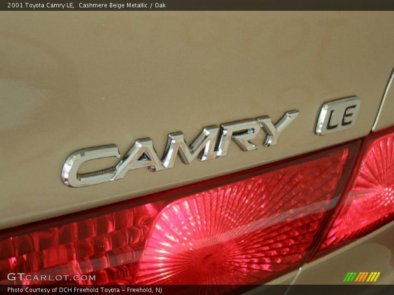 Cashmere Beige Metallic / Oak 2001 Toyota Camry LE