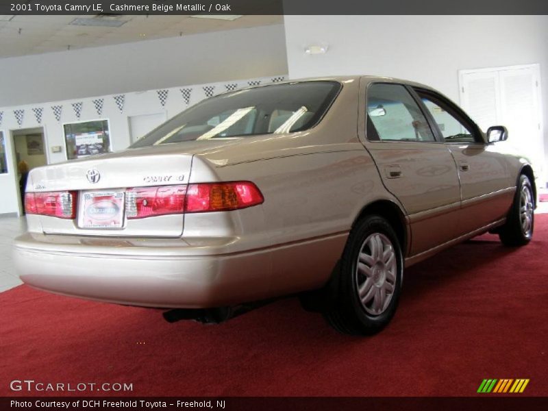 Cashmere Beige Metallic / Oak 2001 Toyota Camry LE
