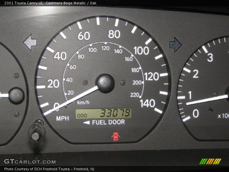 Cashmere Beige Metallic / Oak 2001 Toyota Camry LE