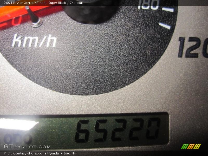 Super Black / Charcoal 2004 Nissan Xterra XE 4x4