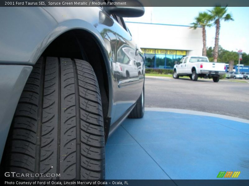 Spruce Green Metallic / Medium Parchment 2001 Ford Taurus SES