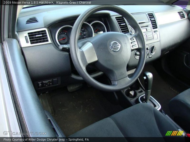 Magnetic Gray / Charcoal 2009 Nissan Versa 1.8 S Hatchback