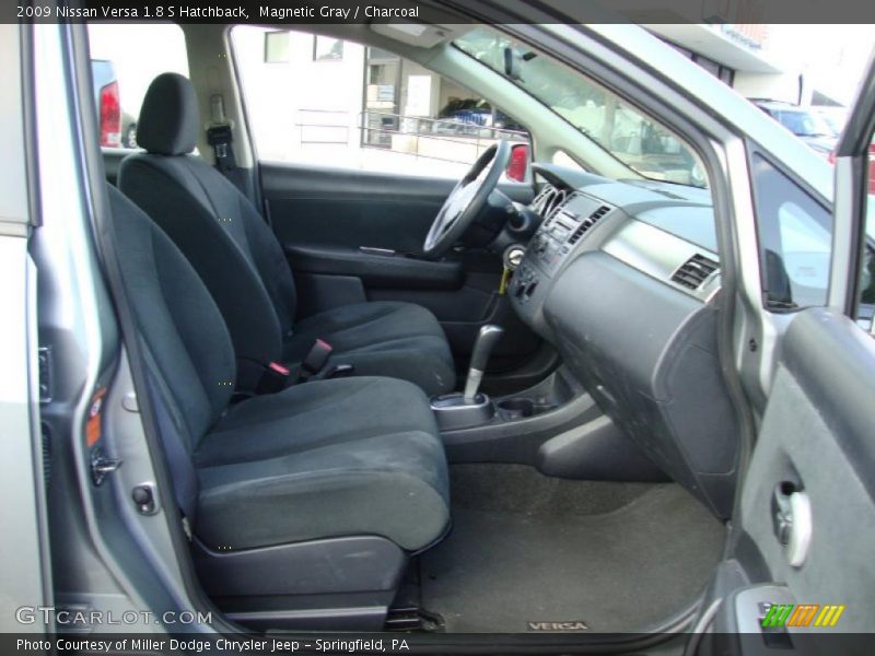 Magnetic Gray / Charcoal 2009 Nissan Versa 1.8 S Hatchback