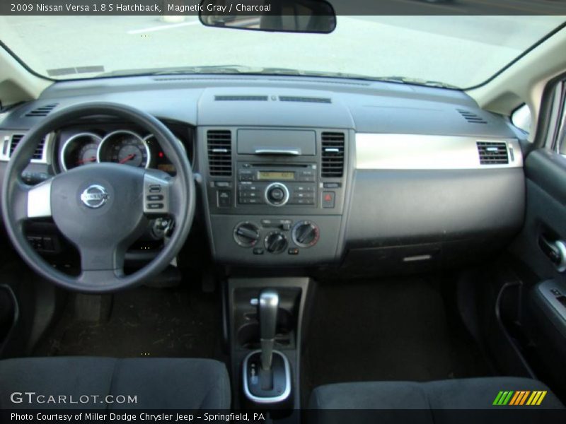 Magnetic Gray / Charcoal 2009 Nissan Versa 1.8 S Hatchback