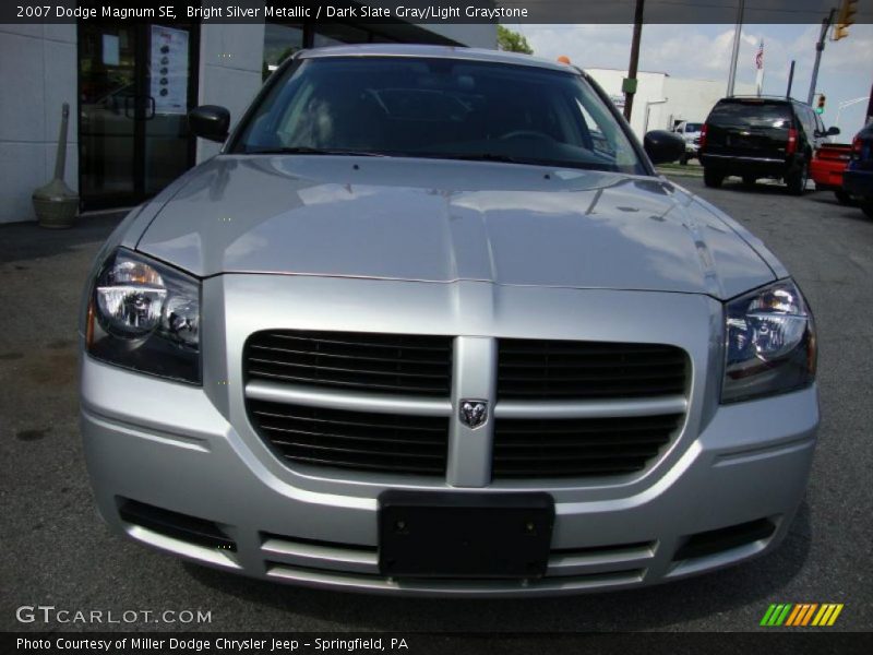 Bright Silver Metallic / Dark Slate Gray/Light Graystone 2007 Dodge Magnum SE