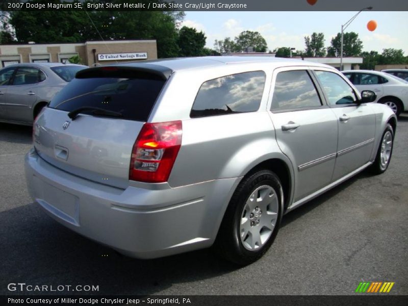 Bright Silver Metallic / Dark Slate Gray/Light Graystone 2007 Dodge Magnum SE