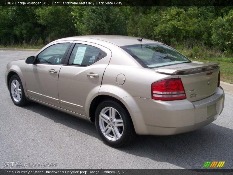 Light Sandstone Metallic / Dark Slate Gray 2009 Dodge Avenger SXT