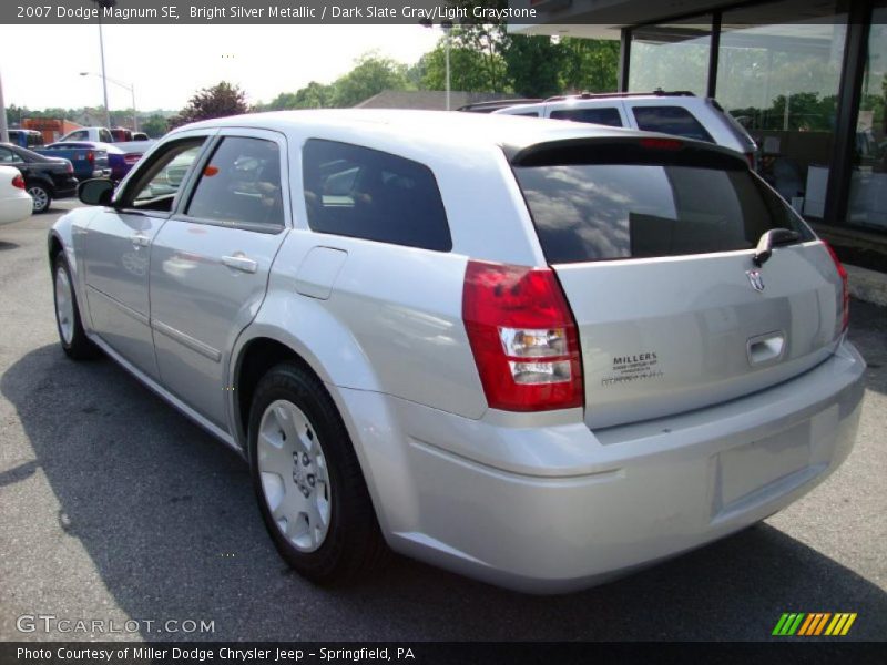 Bright Silver Metallic / Dark Slate Gray/Light Graystone 2007 Dodge Magnum SE