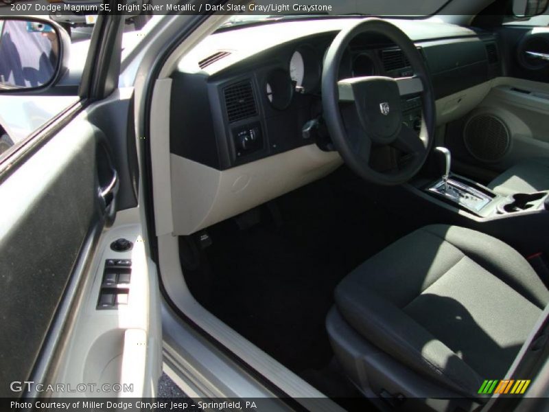 Bright Silver Metallic / Dark Slate Gray/Light Graystone 2007 Dodge Magnum SE