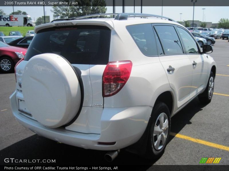 Super White / Ash 2006 Toyota RAV4 4WD