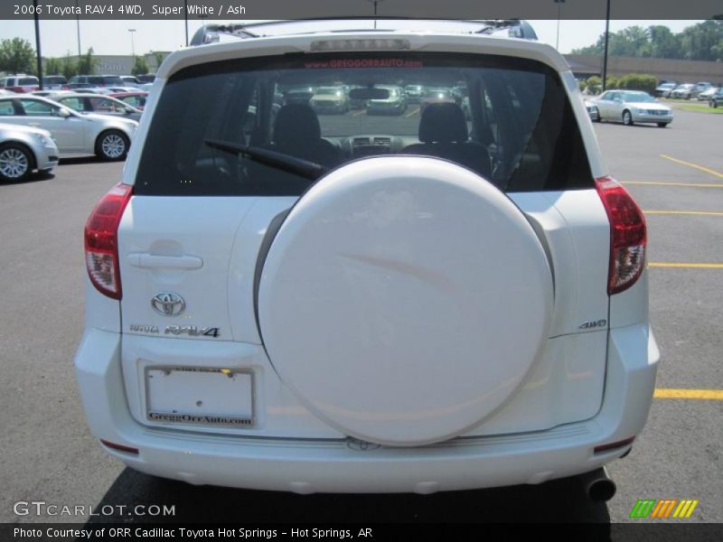 Super White / Ash 2006 Toyota RAV4 4WD