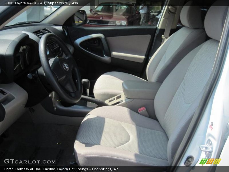 Super White / Ash 2006 Toyota RAV4 4WD