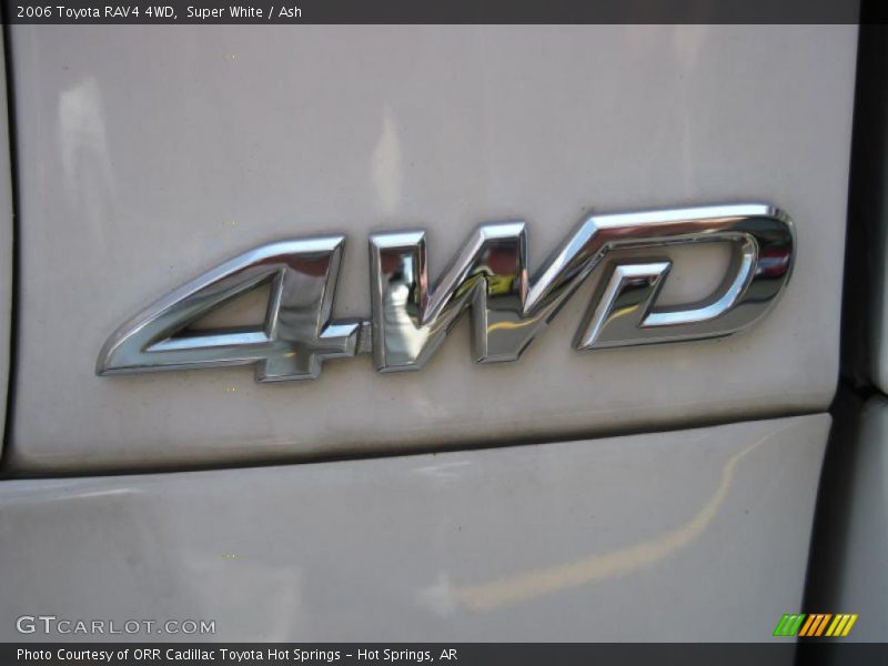 Super White / Ash 2006 Toyota RAV4 4WD