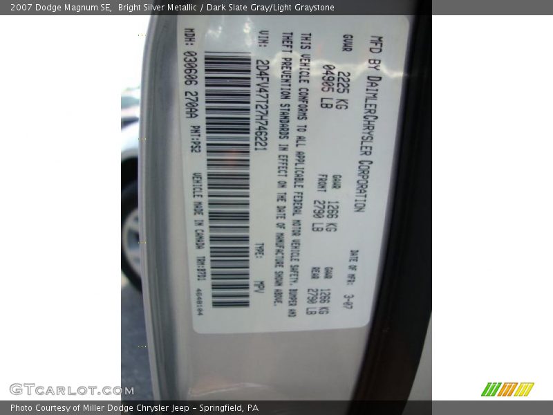 Bright Silver Metallic / Dark Slate Gray/Light Graystone 2007 Dodge Magnum SE