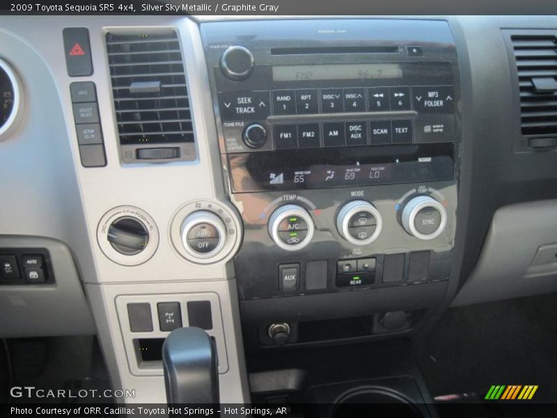 Silver Sky Metallic / Graphite Gray 2009 Toyota Sequoia SR5 4x4