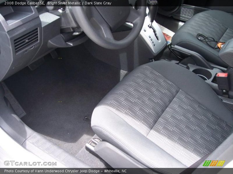 Bright Silver Metallic / Dark Slate Gray 2008 Dodge Caliber SE