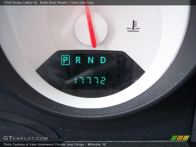 Bright Silver Metallic / Dark Slate Gray 2008 Dodge Caliber SE