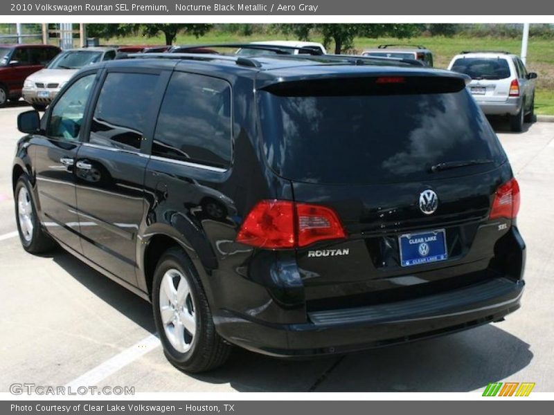 Nocturne Black Metallic / Aero Gray 2010 Volkswagen Routan SEL Premium