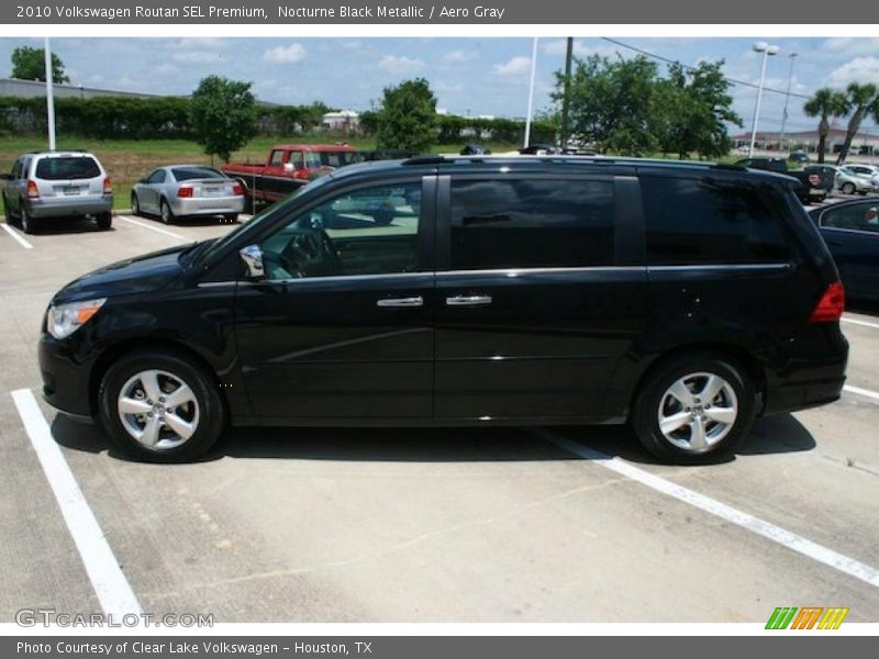 Nocturne Black Metallic / Aero Gray 2010 Volkswagen Routan SEL Premium