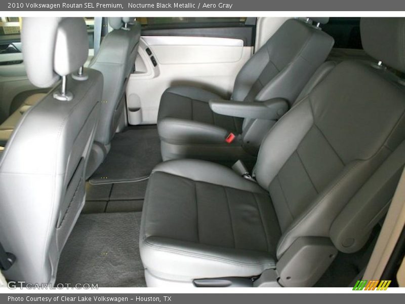 Nocturne Black Metallic / Aero Gray 2010 Volkswagen Routan SEL Premium