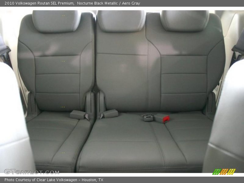 Nocturne Black Metallic / Aero Gray 2010 Volkswagen Routan SEL Premium