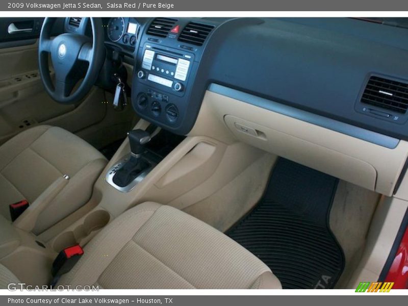Salsa Red / Pure Beige 2009 Volkswagen Jetta S Sedan