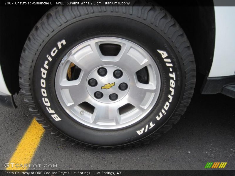 Summit White / Light Titanium/Ebony 2007 Chevrolet Avalanche LT 4WD