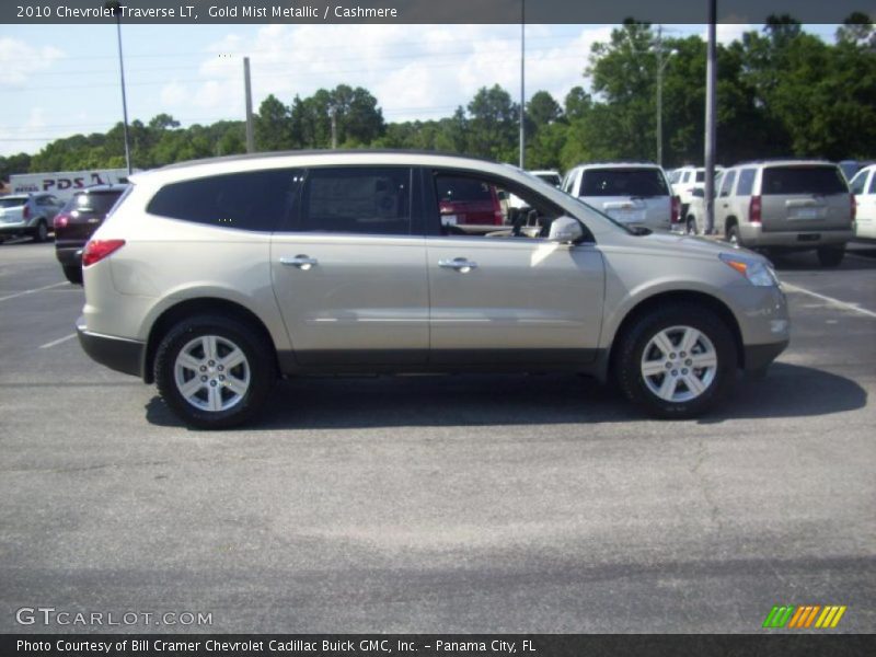Gold Mist Metallic / Cashmere 2010 Chevrolet Traverse LT