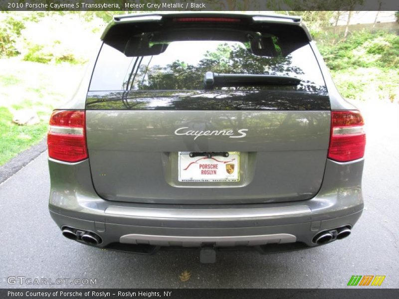 Meteor Grey Metallic / Black 2010 Porsche Cayenne S Transsyberia