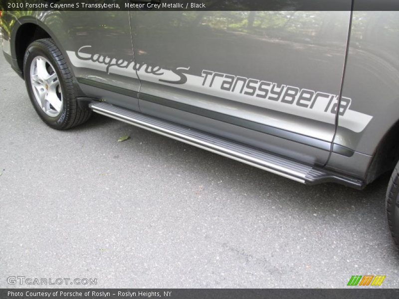 Meteor Grey Metallic / Black 2010 Porsche Cayenne S Transsyberia