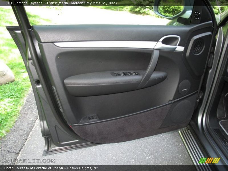 Meteor Grey Metallic / Black 2010 Porsche Cayenne S Transsyberia