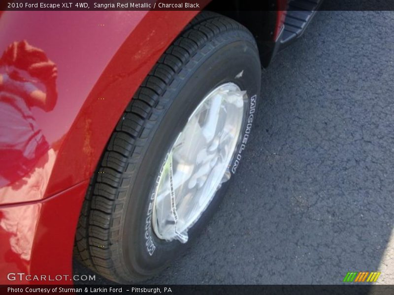 Sangria Red Metallic / Charcoal Black 2010 Ford Escape XLT 4WD