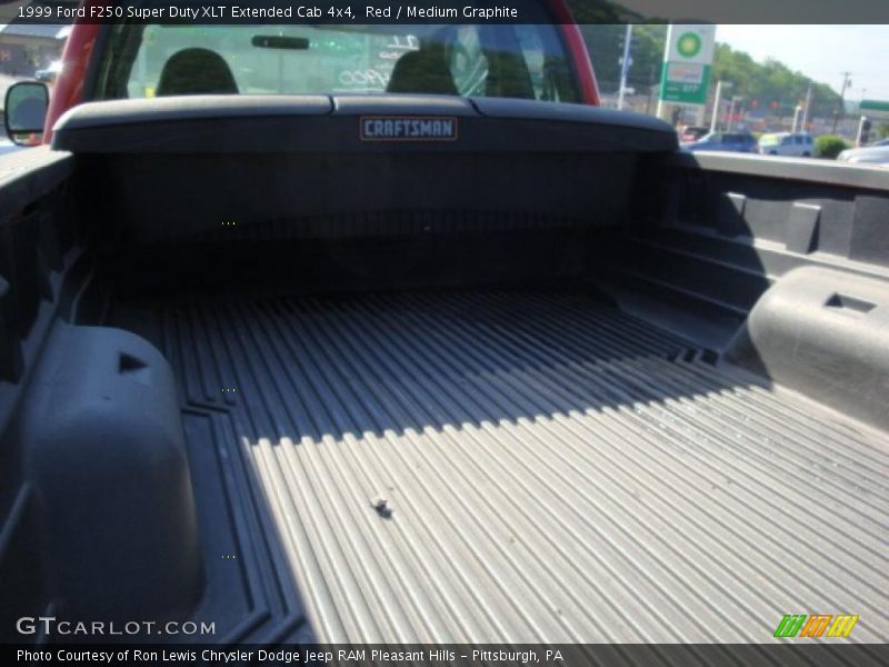 Red / Medium Graphite 1999 Ford F250 Super Duty XLT Extended Cab 4x4