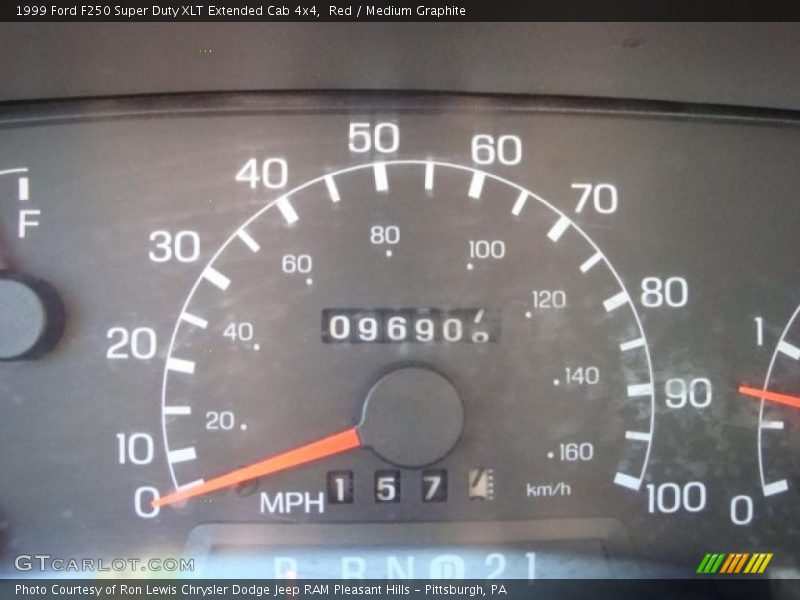 Red / Medium Graphite 1999 Ford F250 Super Duty XLT Extended Cab 4x4
