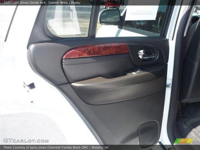Summit White / Ebony 2007 GMC Envoy Denali 4x4