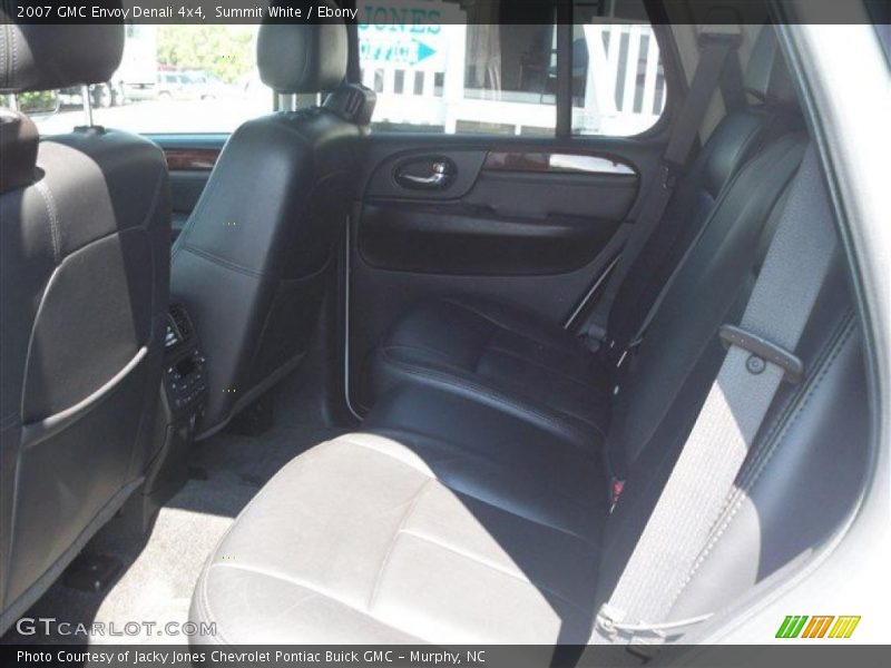 Summit White / Ebony 2007 GMC Envoy Denali 4x4