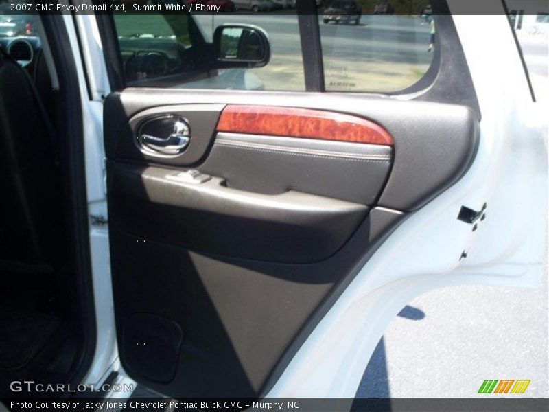 Summit White / Ebony 2007 GMC Envoy Denali 4x4