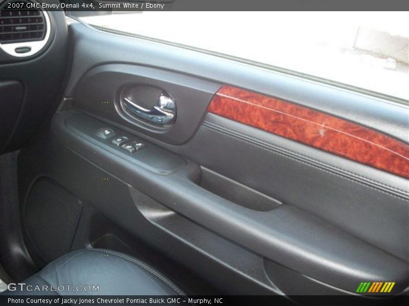 Summit White / Ebony 2007 GMC Envoy Denali 4x4