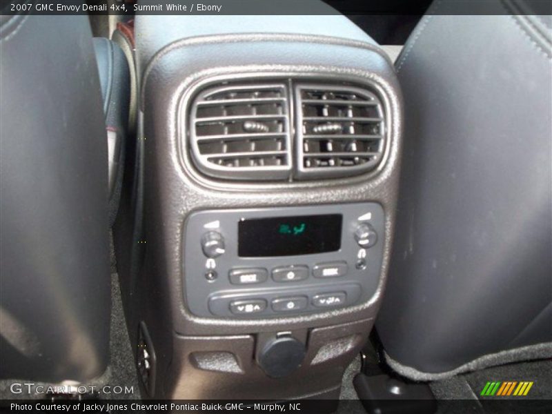 Summit White / Ebony 2007 GMC Envoy Denali 4x4