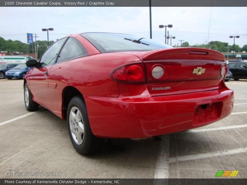 Victory Red / Graphite Gray 2005 Chevrolet Cavalier Coupe