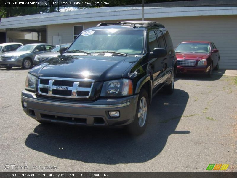 Black Onyx / Dark Gray/Light Gray 2006 Isuzu Ascender LS