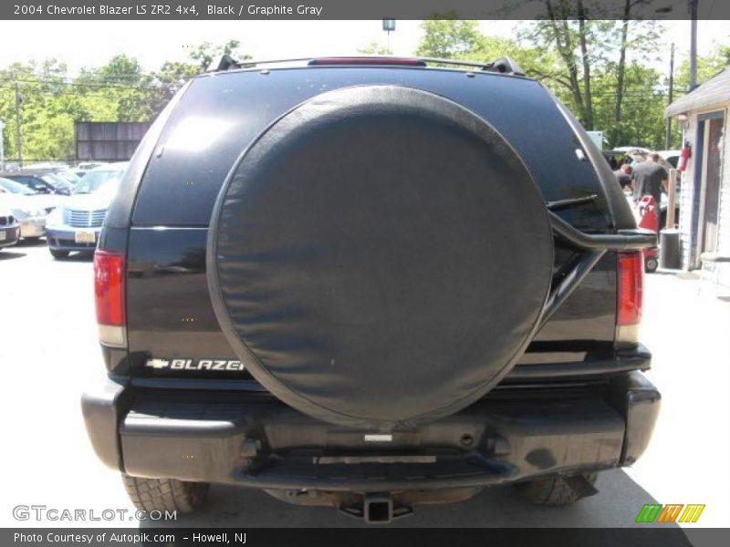 Black / Graphite Gray 2004 Chevrolet Blazer LS ZR2 4x4